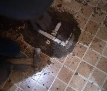 汉川卫生间漏水维修公司为您分享下卫生间渗水如何处理及注意事项